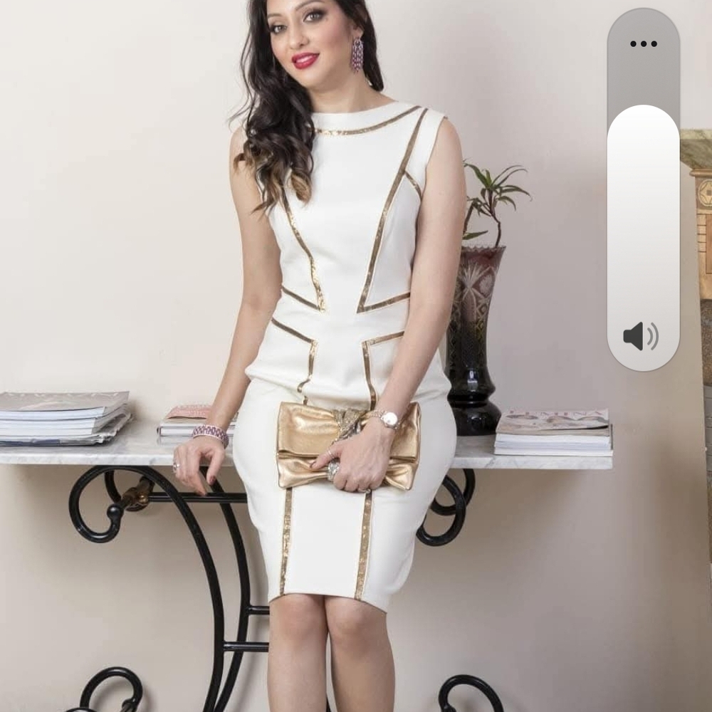 Joseph Ribkoff Women's Sleeveless White w/ Gold Sequin Sheath Dress Size 8